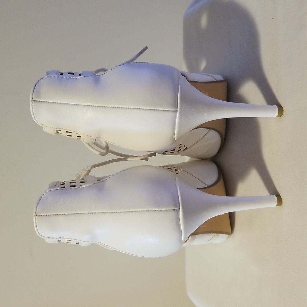 Yoki White Peep Toe Heels - Picture 3 of 5